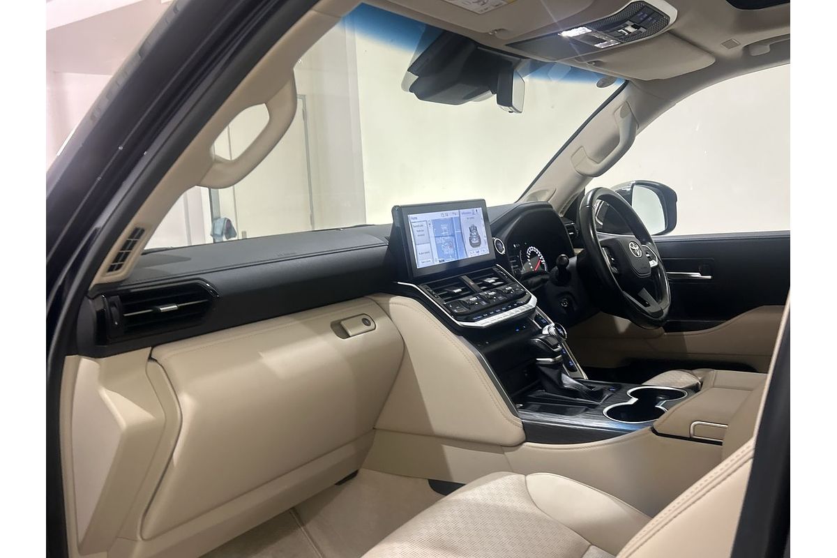 2022 Toyota Landcruiser Sahara ZX FJA300R