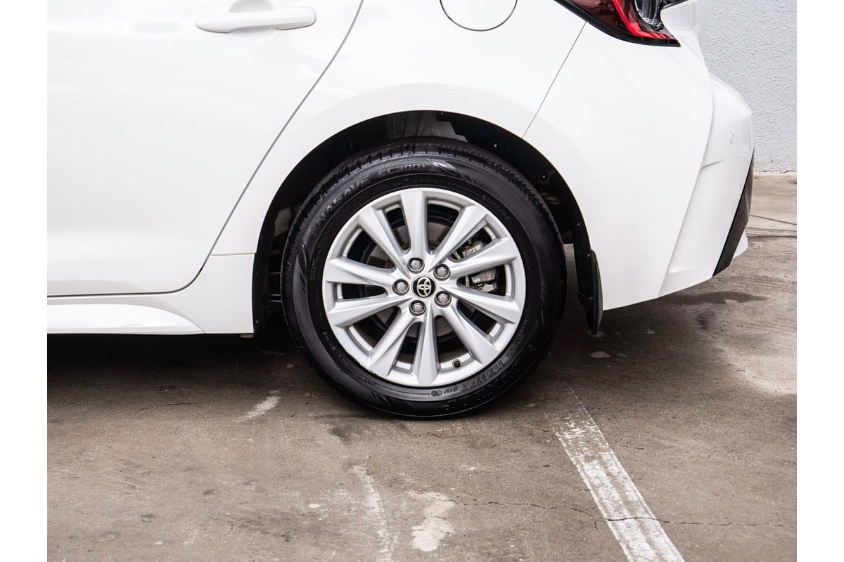 2023 Toyota Corolla SX Hybrid ZWE219R