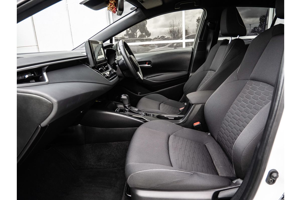 2023 Toyota Corolla SX Hybrid ZWE219R