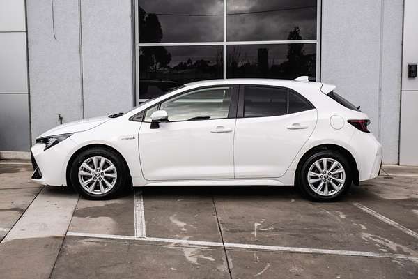 2023 Toyota Corolla SX Hybrid ZWE219R