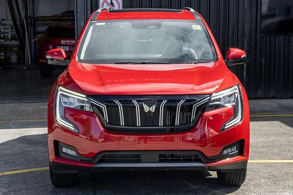 2025 Mahindra XUV700 AX7L