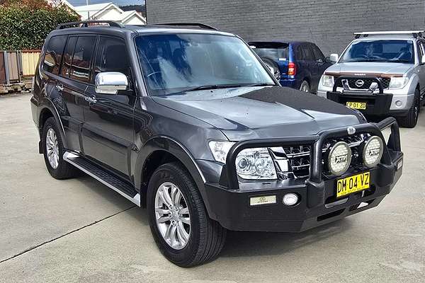 2017 Mitsubishi Pajero GLS NX