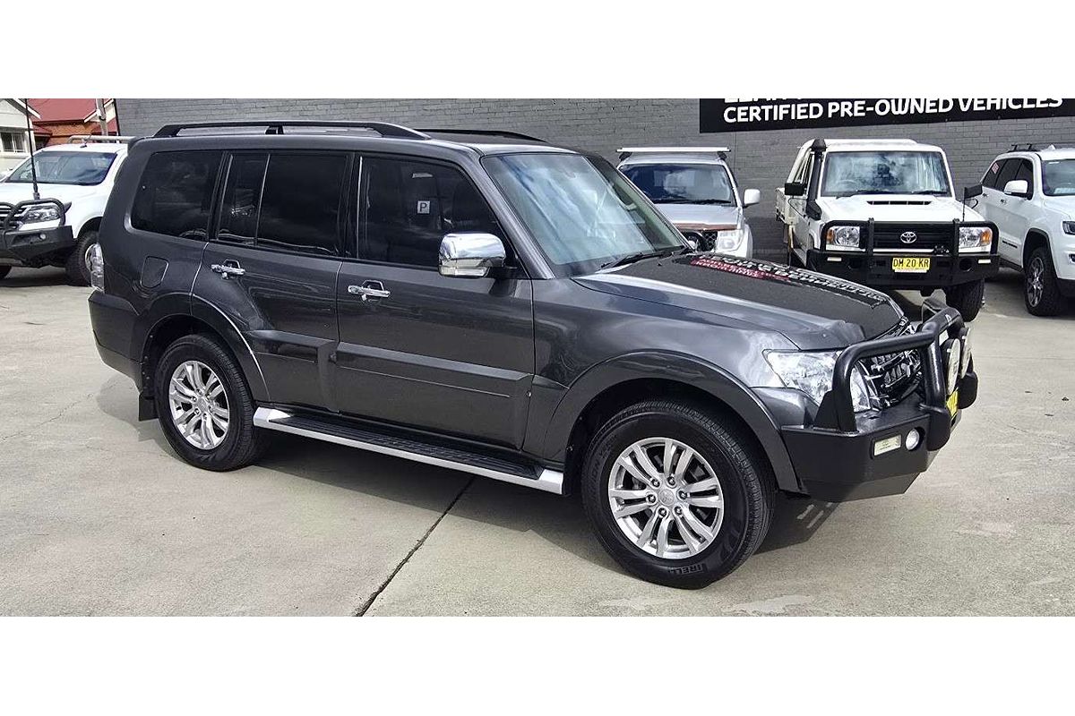 2017 Mitsubishi Pajero GLS NX