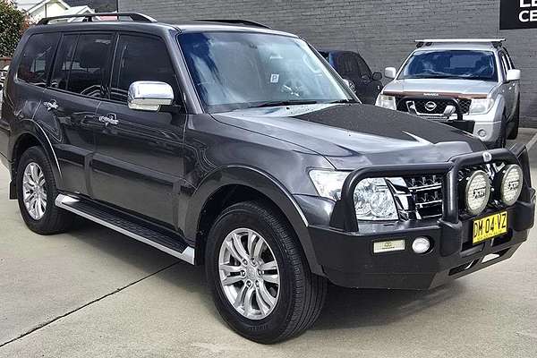 2017 Mitsubishi Pajero GLS NX