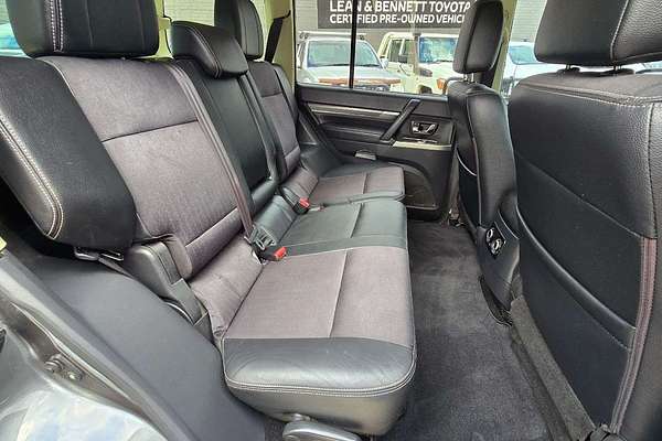 2017 Mitsubishi Pajero GLS NX