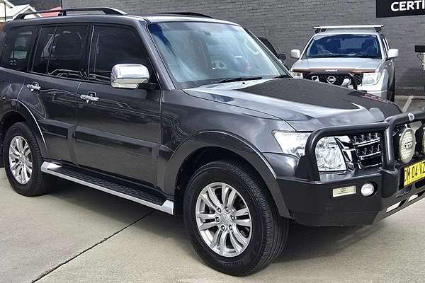 2017 Mitsubishi Pajero GLS NX