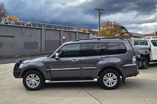 2017 Mitsubishi Pajero GLS NX