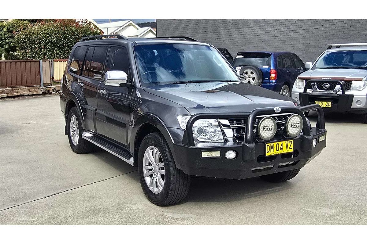 2017 Mitsubishi Pajero GLS NX