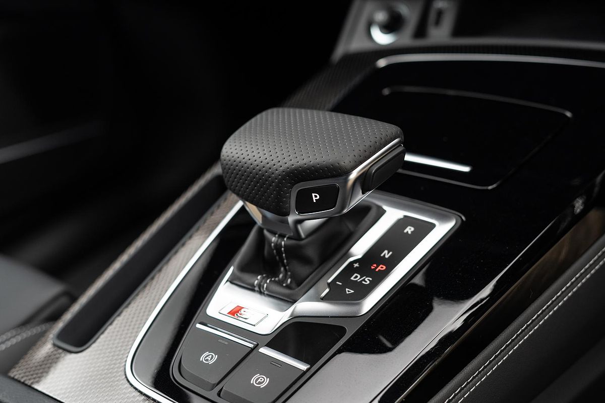 2024 Audi SQ5 TDI FY