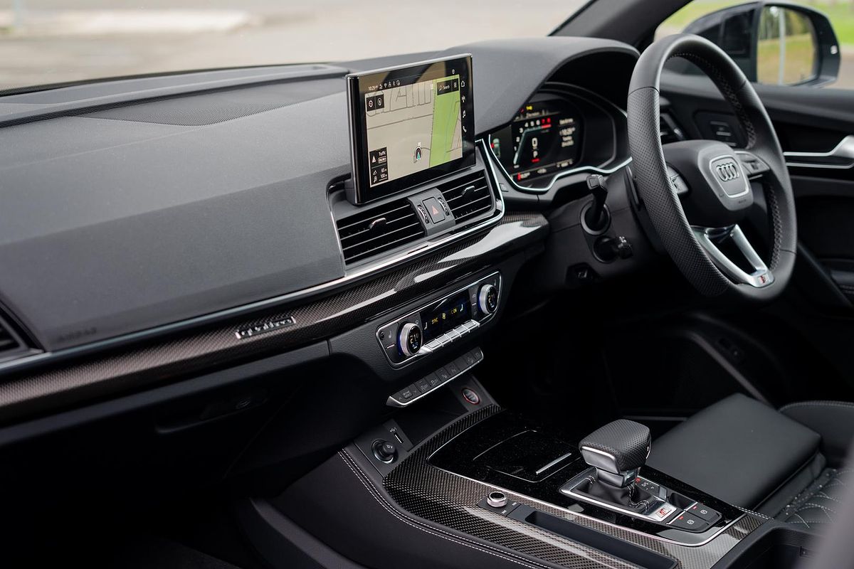 2025 Audi SQ5 TFSI FY