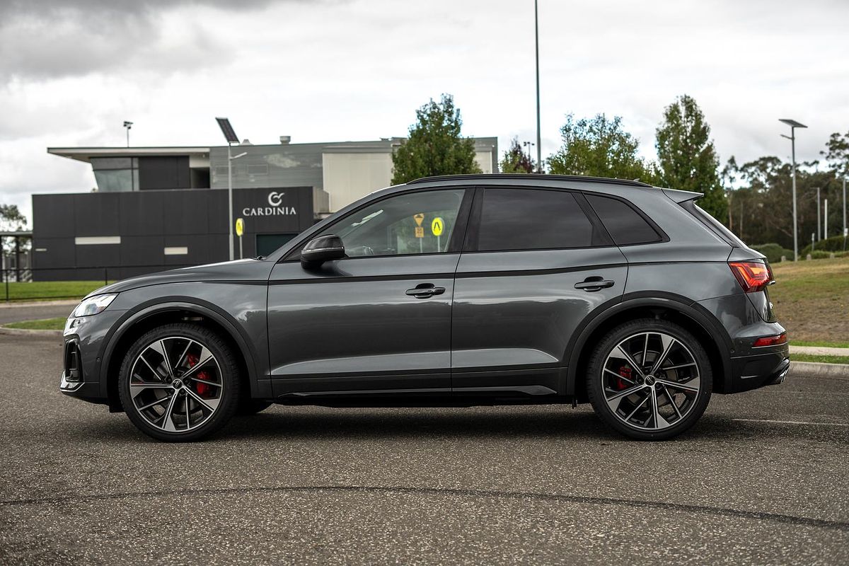 2025 Audi SQ5 TFSI FY