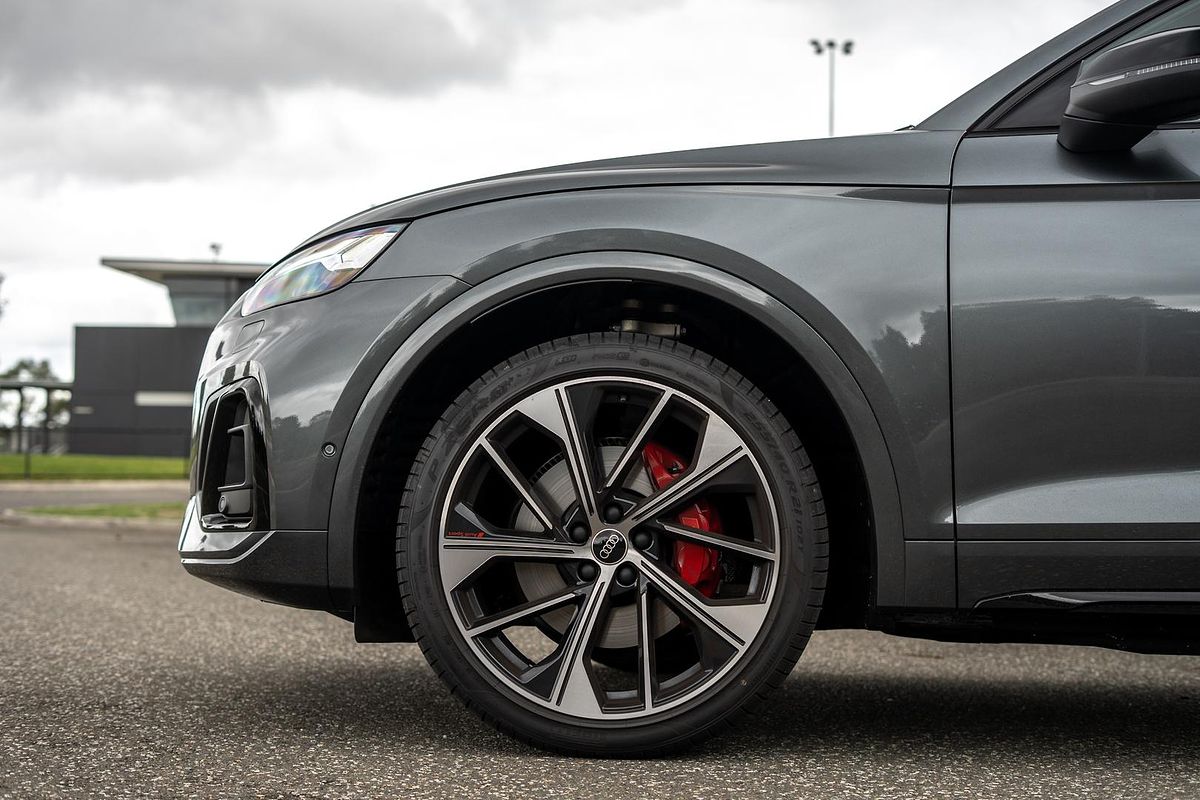 2025 Audi SQ5 TFSI FY