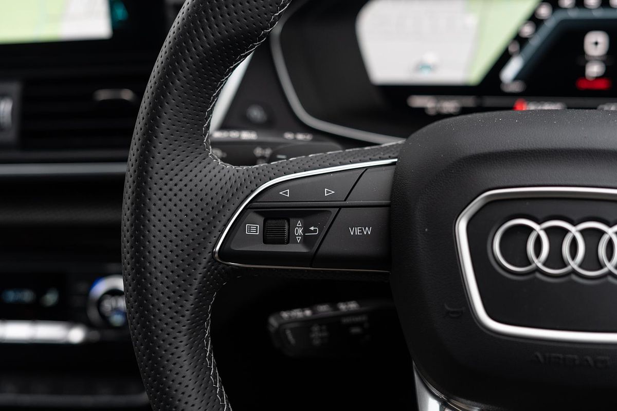 2025 Audi SQ5 TFSI FY