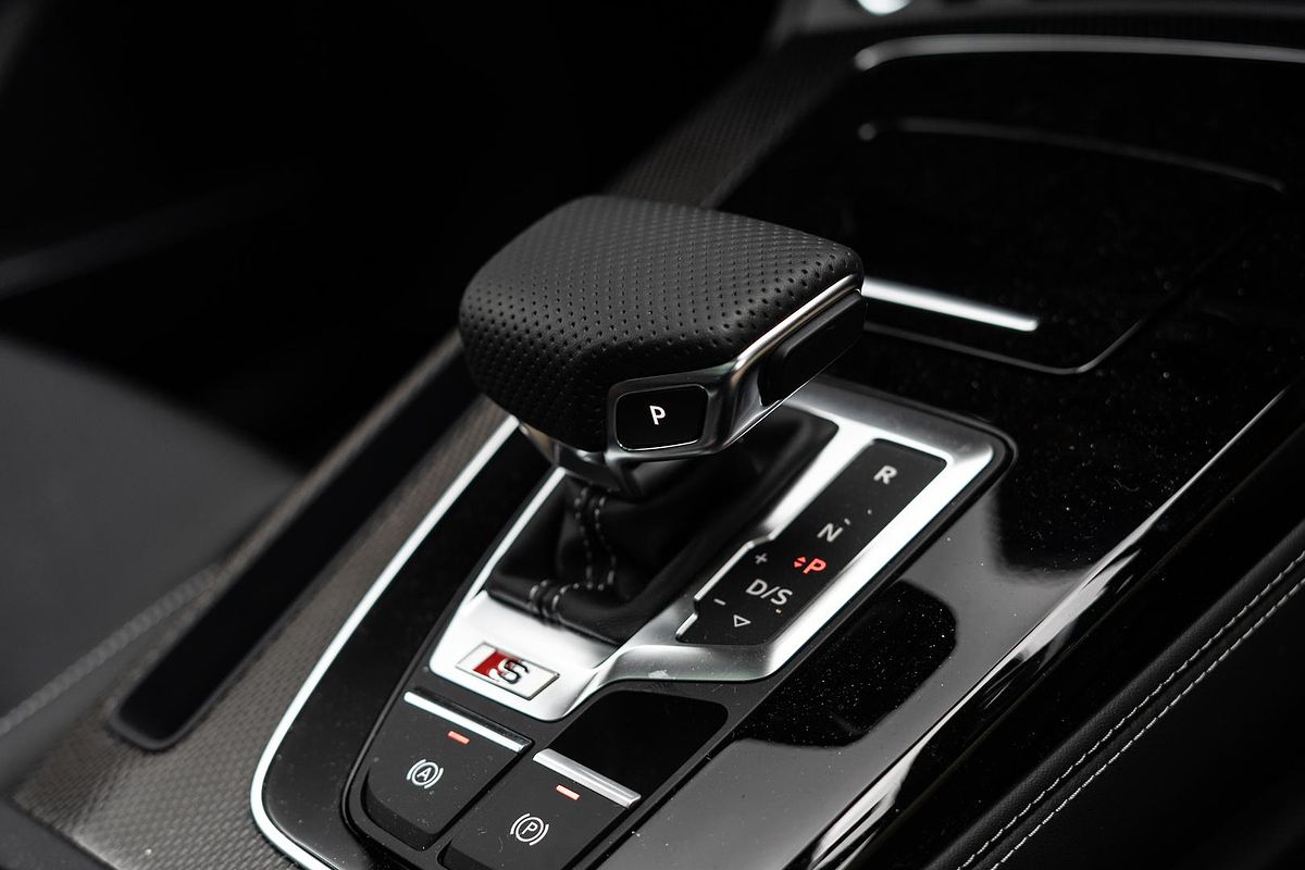 2025 Audi SQ5 TFSI FY