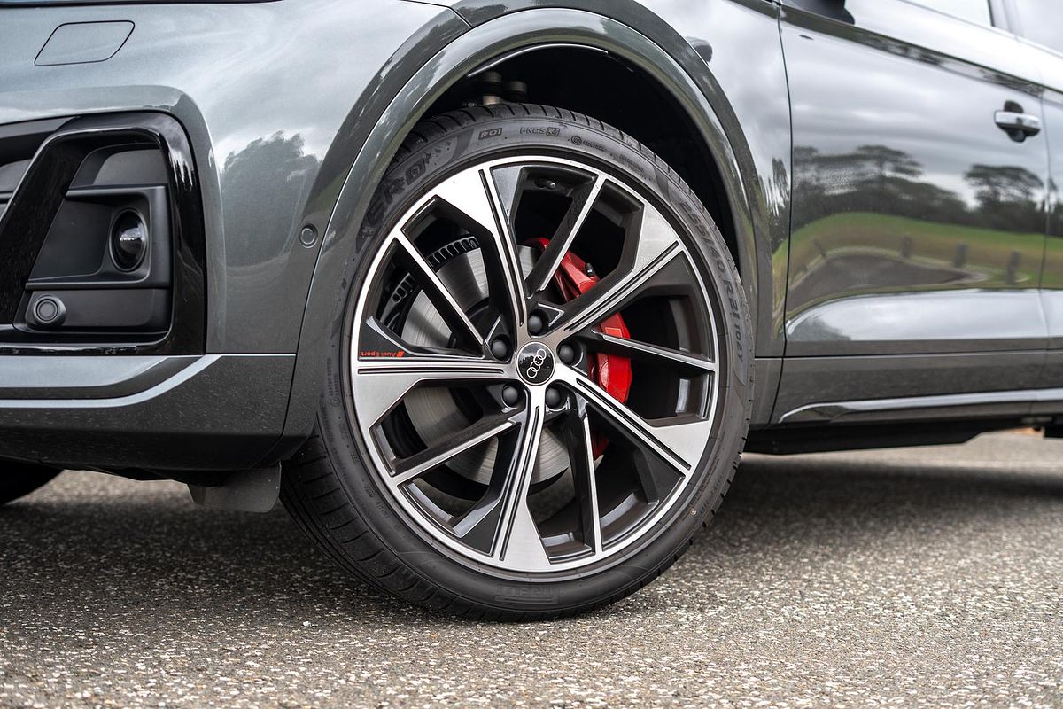 2025 Audi SQ5 TFSI FY
