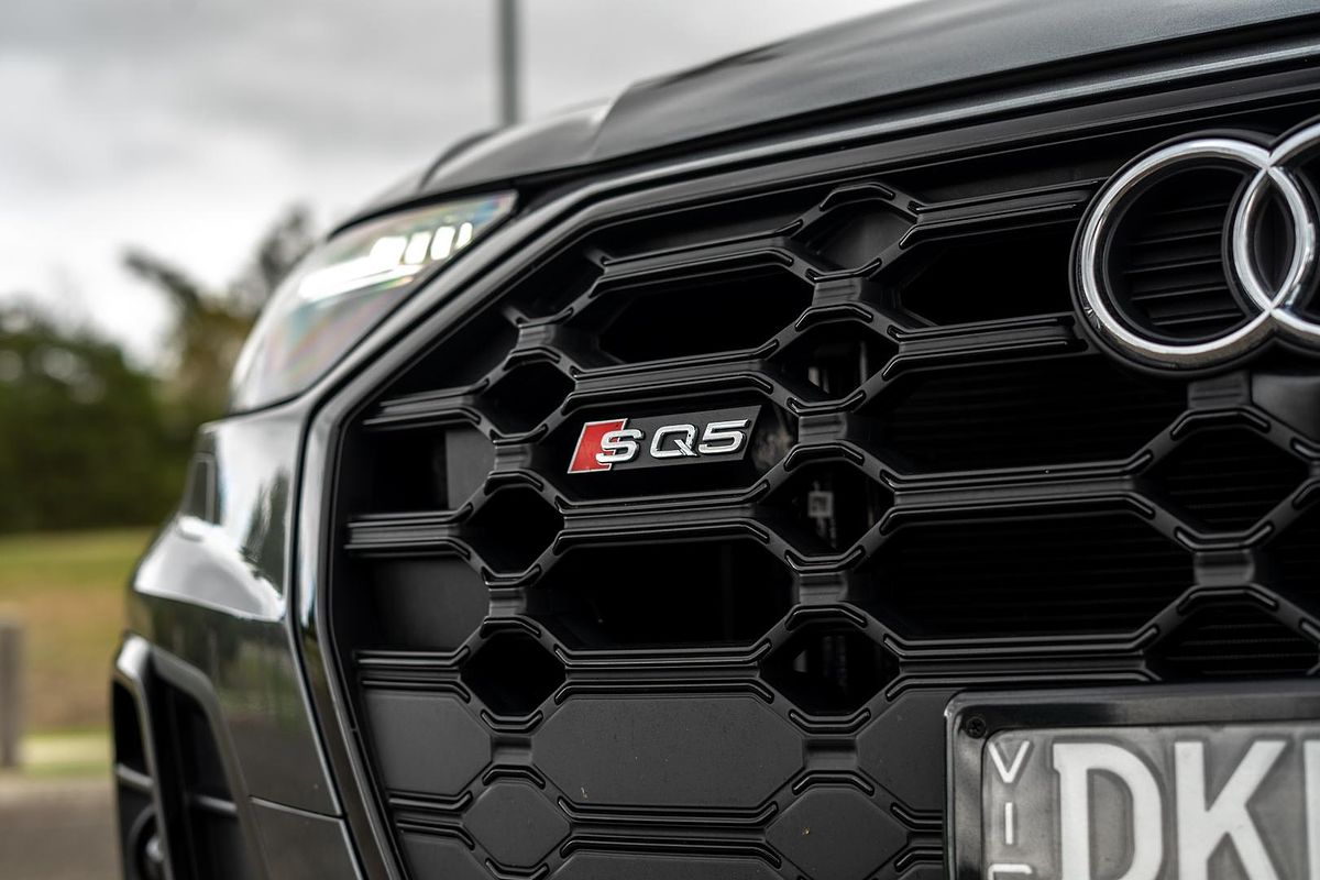 2025 Audi SQ5 TFSI FY