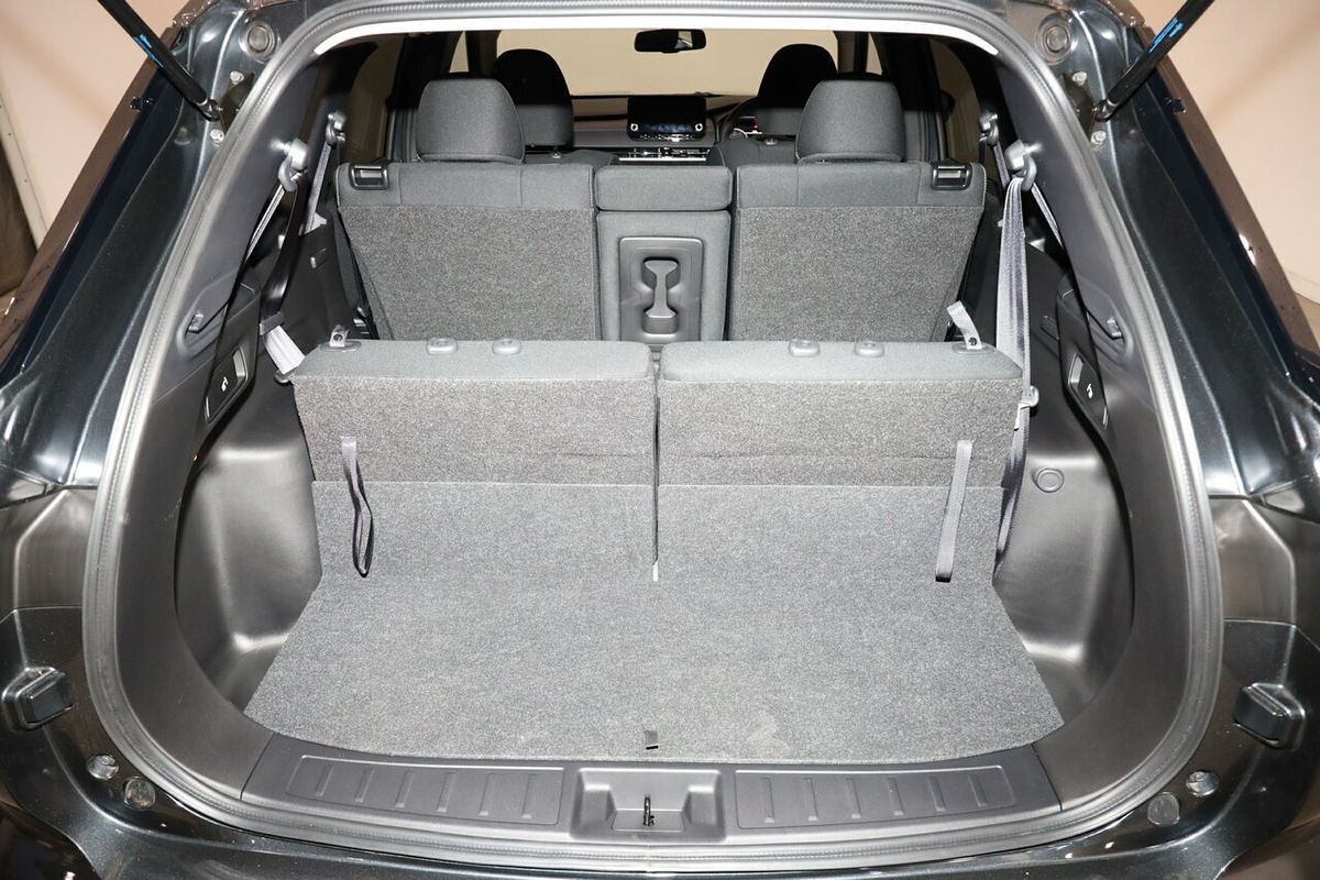 2024 Mitsubishi Outlander LS ZM