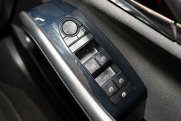 2024 Mitsubishi Outlander LS ZM