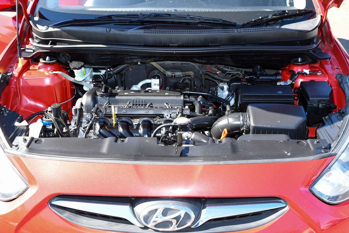 2012 Hyundai Accent Active RB