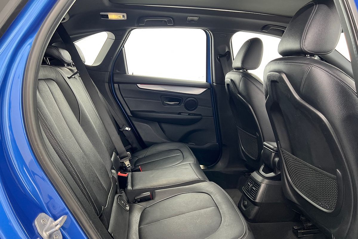 2016 BMW 2 Series 220i M Sport F45