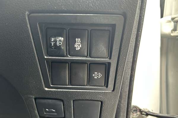 2019 Toyota Hilux SR GUN126R 4X4