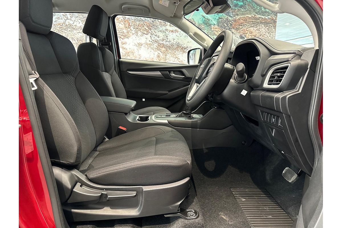 2025 Isuzu MU-X LS-M