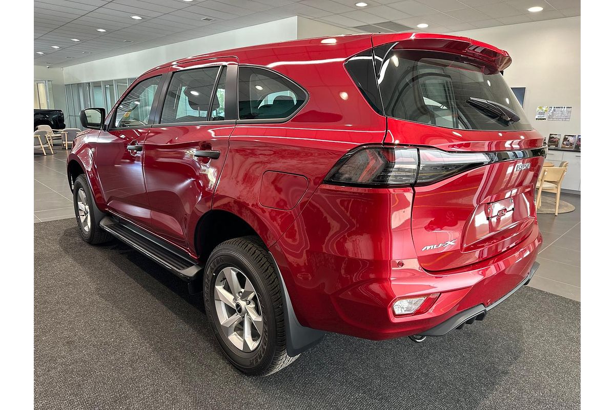 2025 Isuzu MU-X LS-M