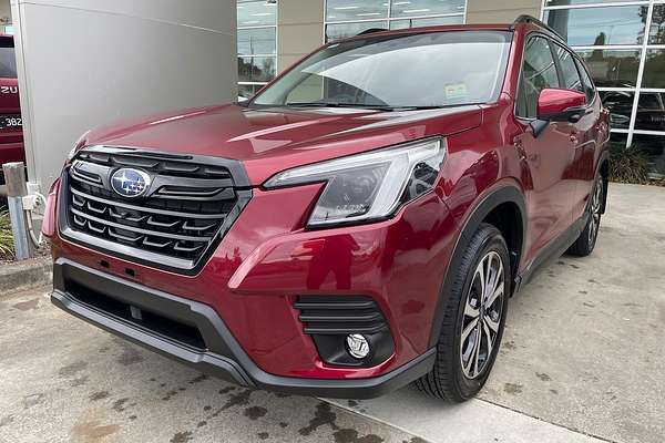 2024 Subaru Forester 2.5i Premium S5