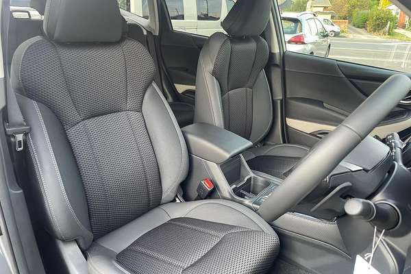 2024 Subaru Forester 2.5i Premium S5