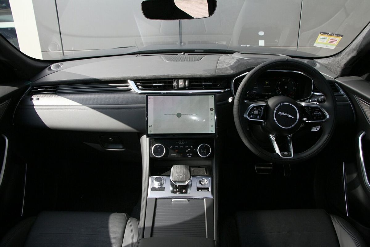 2025 Jaguar F-PACE SVR 575 Ultimate Edition X761