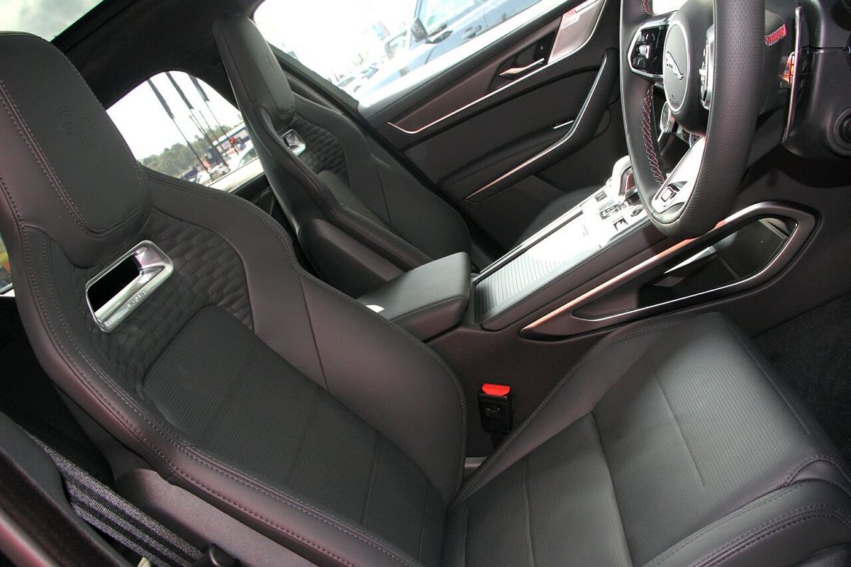 2025 Jaguar F-PACE SVR 575 Ultimate Edition X761
