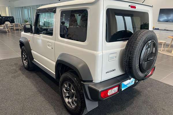 2023 Suzuki Jimny GLX GJ