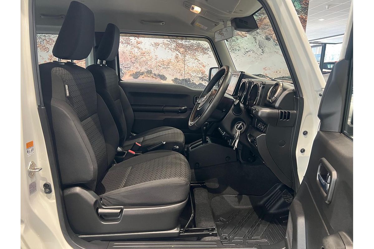 2023 Suzuki Jimny GLX GJ