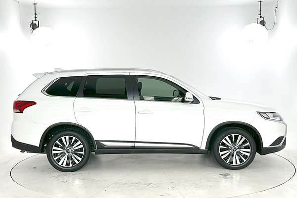 2020 Mitsubishi Outlander LS ZL