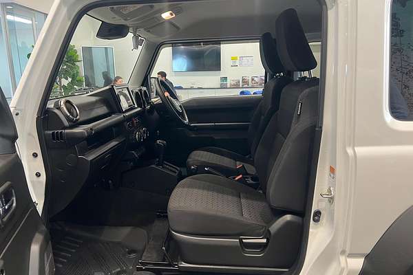 2023 Suzuki Jimny GLX GJ