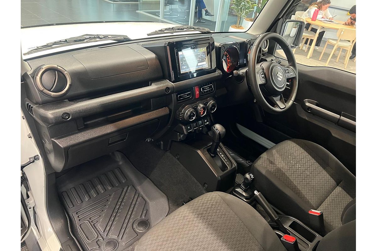 2023 Suzuki Jimny GLX GJ