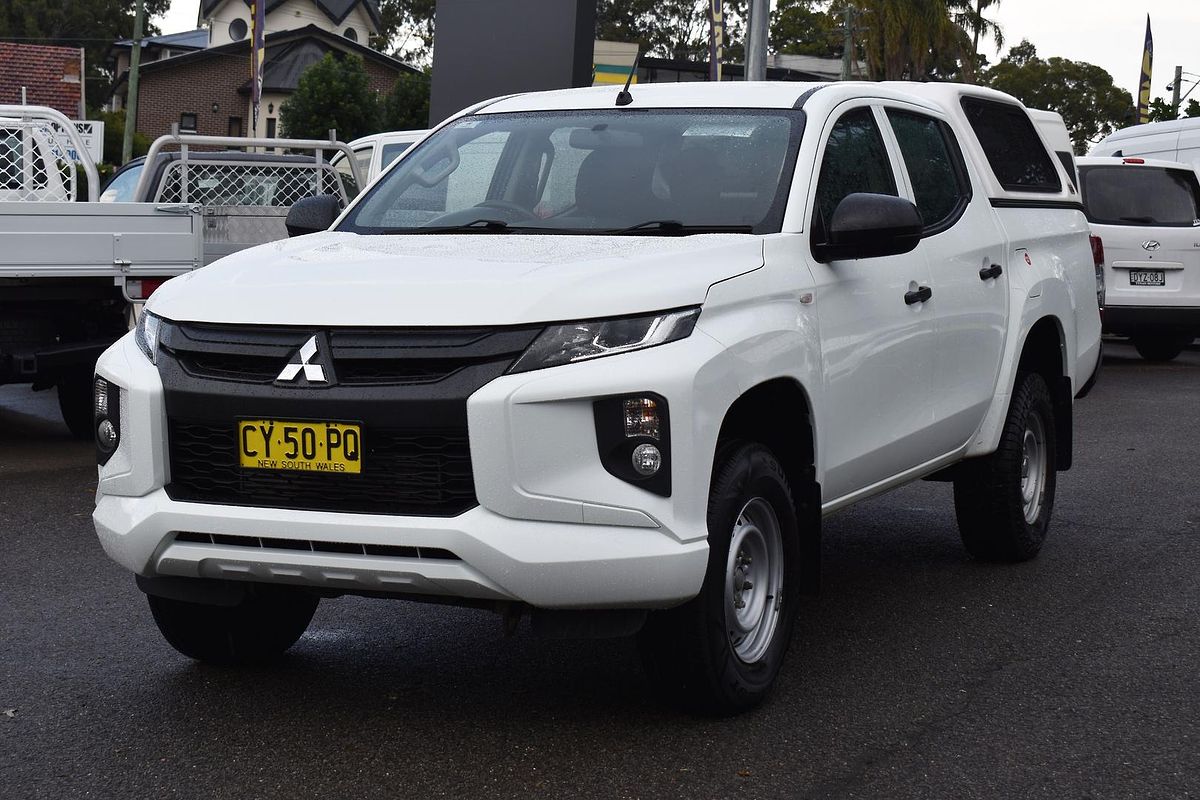 2020 Mitsubishi Triton GLX MR 4X4