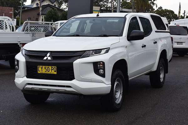 2020 Mitsubishi Triton GLX MR 4X4