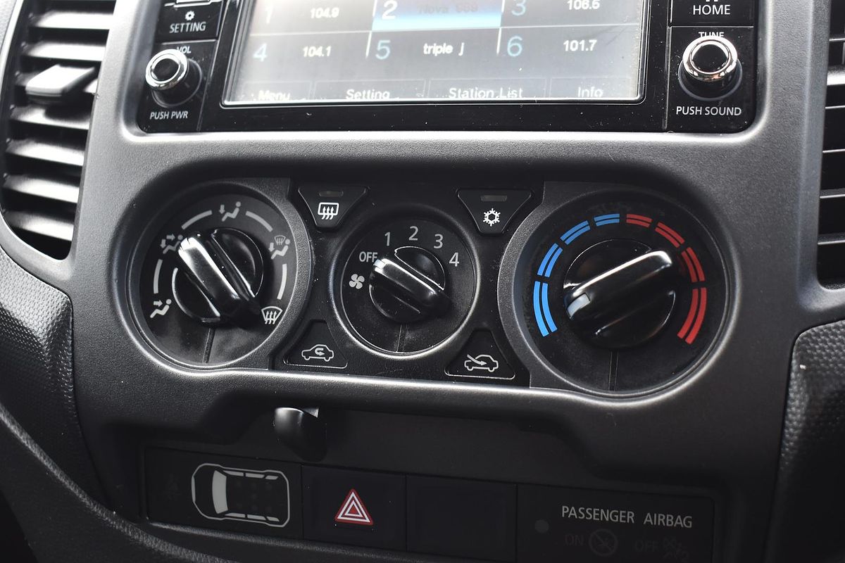 2020 Mitsubishi Triton GLX MR 4X4