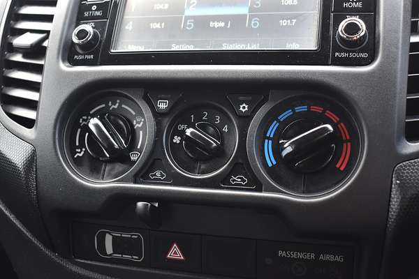 2020 Mitsubishi Triton GLX MR 4X4