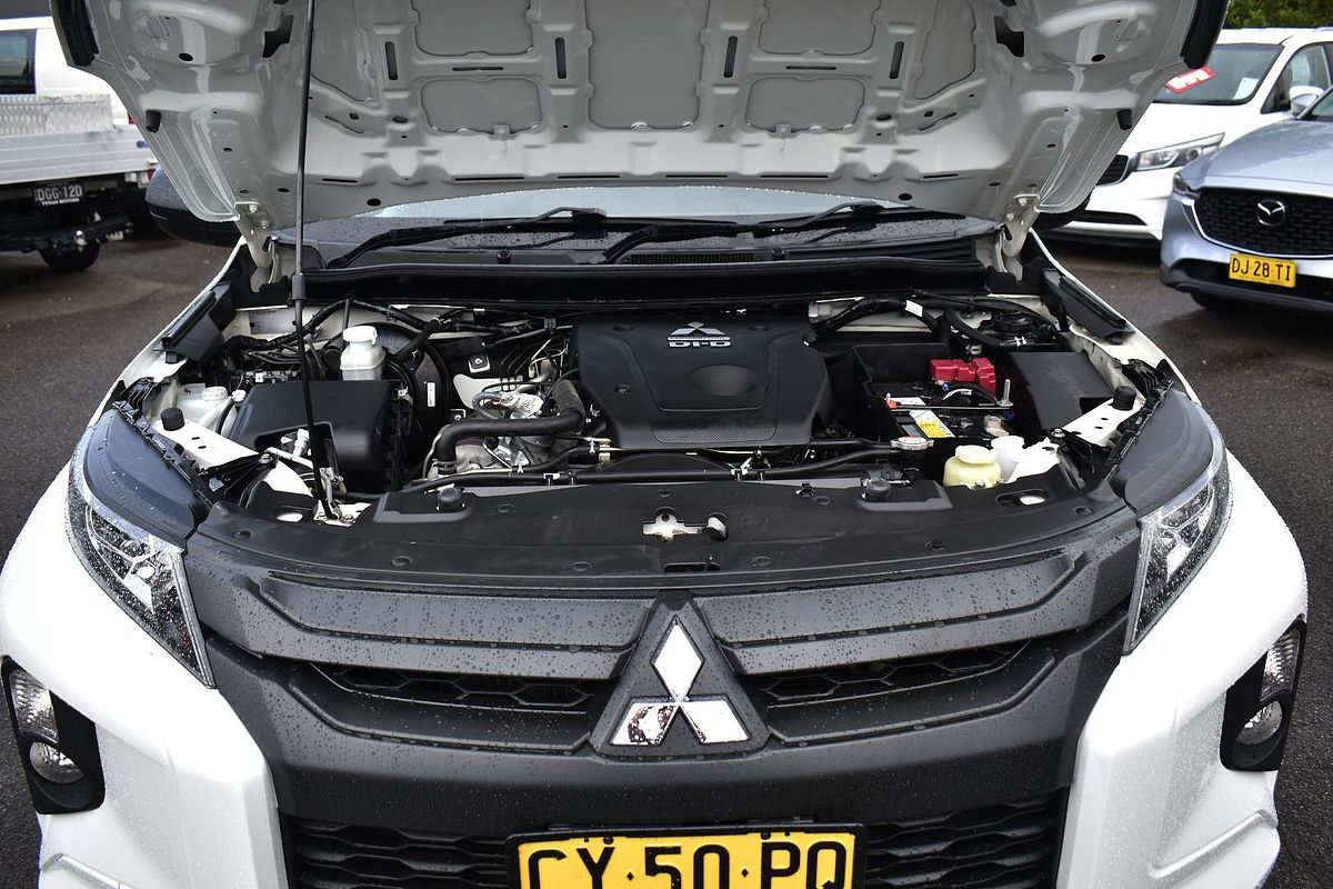 2020 Mitsubishi Triton GLX MR 4X4
