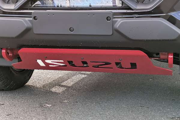 2025 Isuzu D-MAX BLADE 4X4