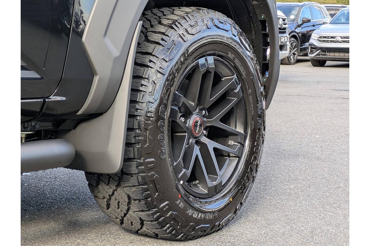2025 Isuzu D-MAX BLADE 4X4