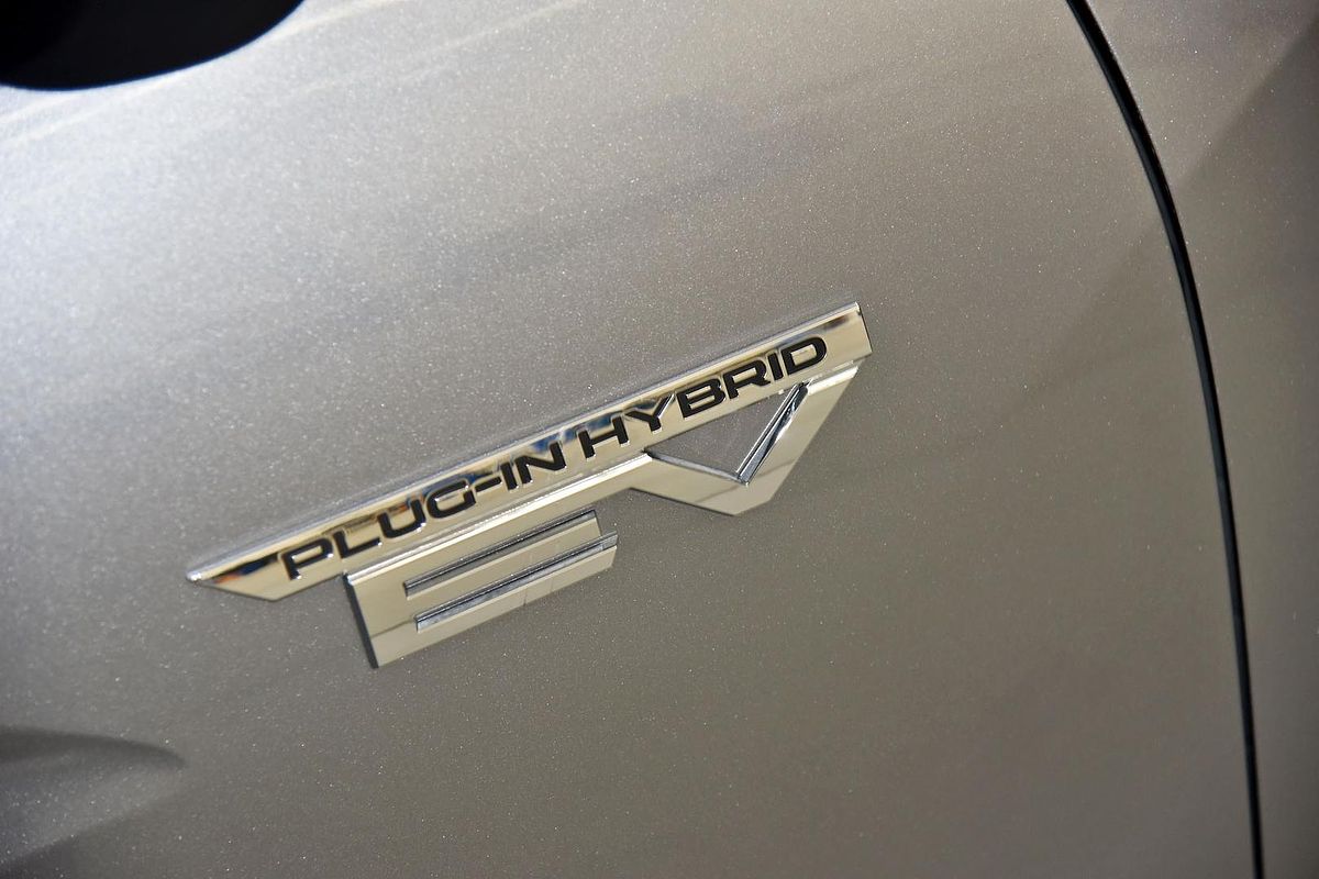 2023 Mitsubishi Eclipse Cross PHEV Exceed YB