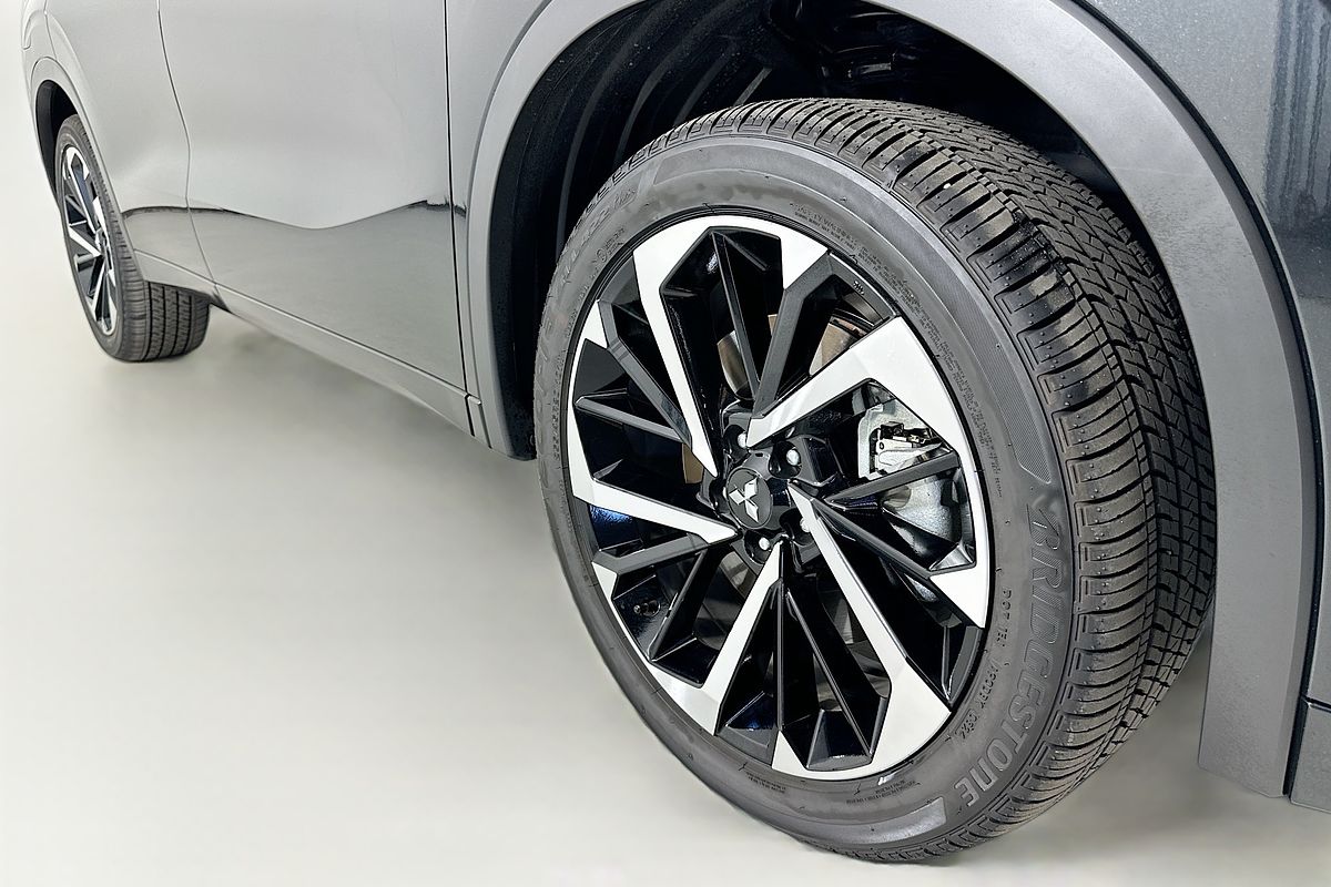 2024 Mitsubishi OUTLANDER PHEV EXCEED 5+2 SEAT (AWD) ZM MY24