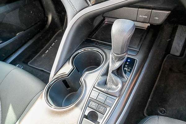 2022 Toyota Camry Ascent AXVH70R