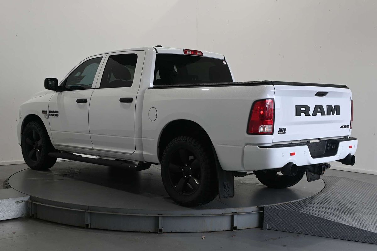 2021 RAM 1500 EXPRESS MY20 4X4