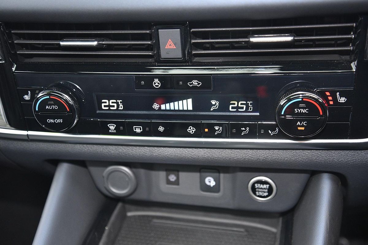2023 Nissan QASHQAI Ti J12