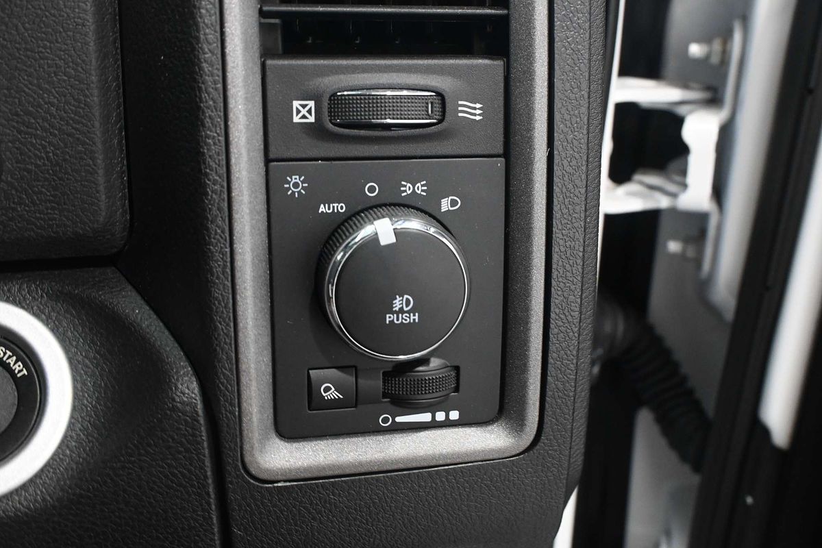 2021 RAM 1500 EXPRESS MY20 4X4