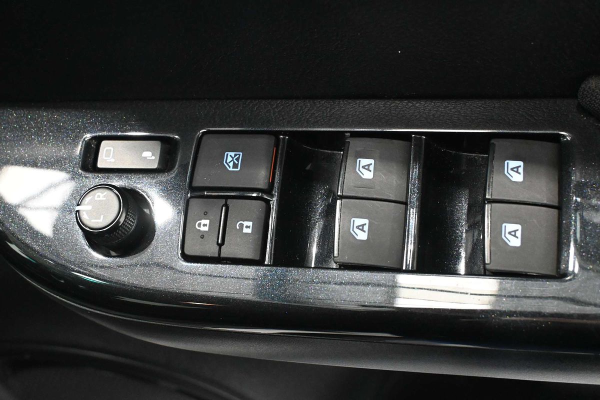 2023 Toyota Hilux SR5 GUN126R 4X4